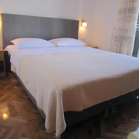Lucia Premium Gostinjska kuća