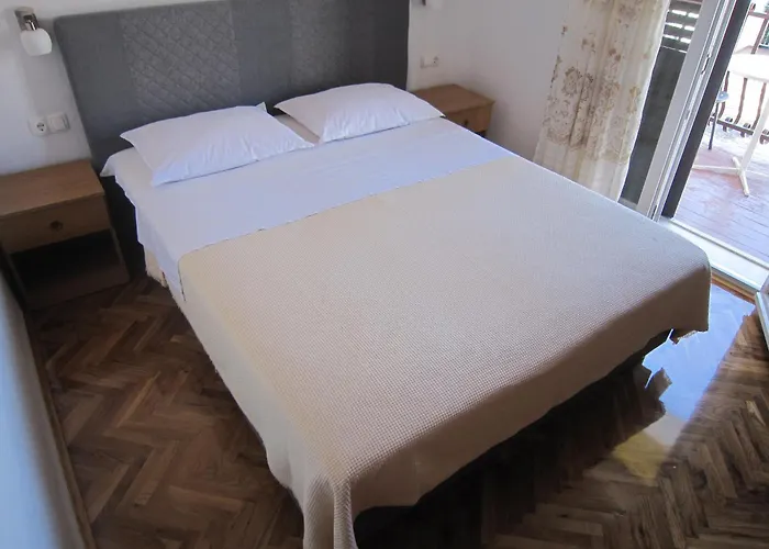 Lucia Premium Primošten